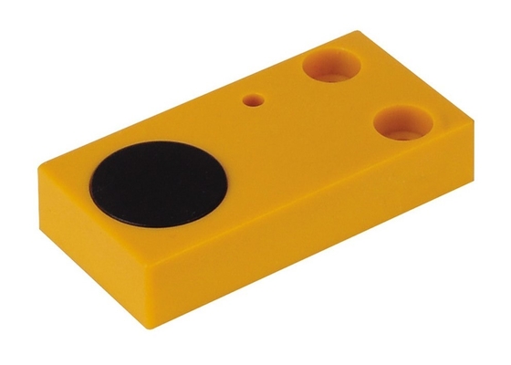 LMF29 Inductive Proximity Sensor Infrared ,PNP And NPN Proximity Switch Plane Oilproof