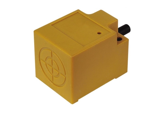 A3 iron LMF10 Inductive Proximity Sensor Adjustable , 2 Wire Proximity Switch Oilproof