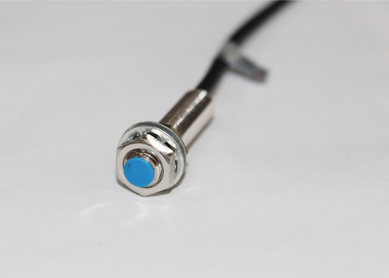 SM8 Hall Proximity Sensor Metal Detection Compact Volume IP67