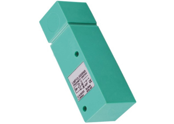 IP 67 Infrared Inductive Position Sensor LMF13 Angular Column AC 90V - 250V
